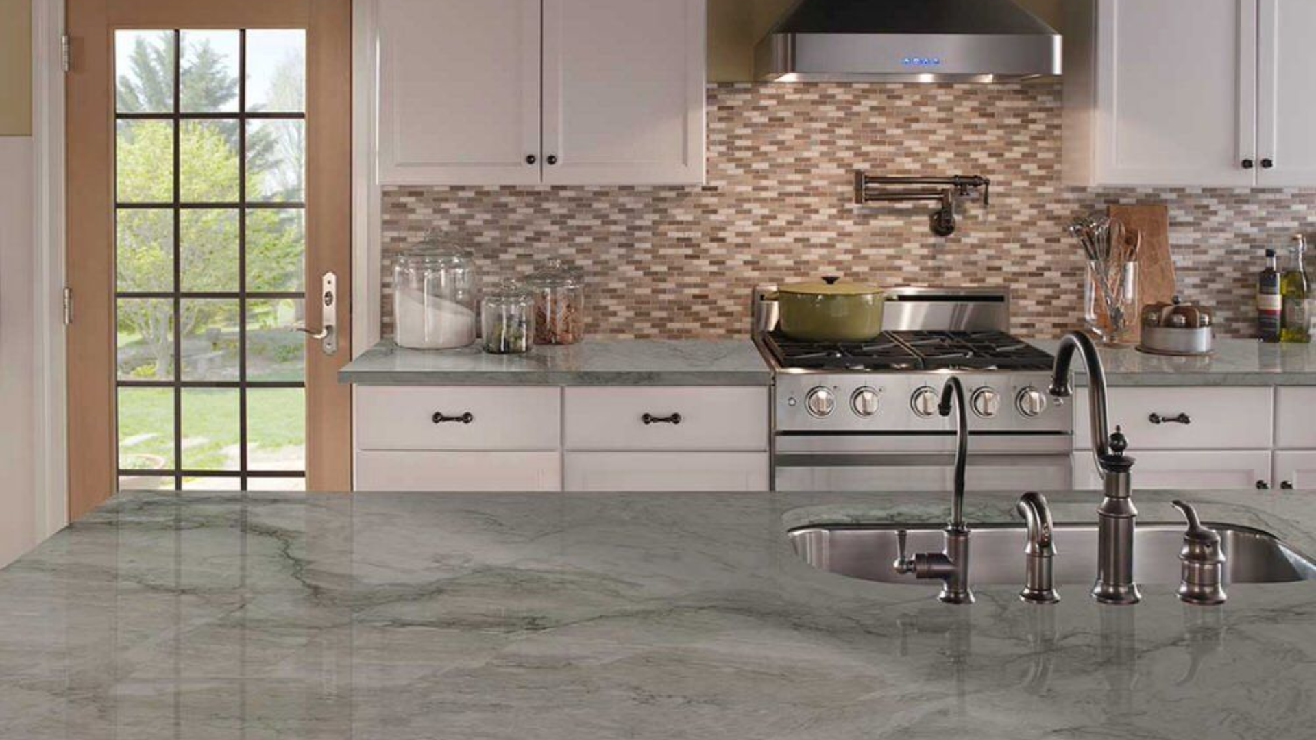 Sea_Pearl_Quartzite