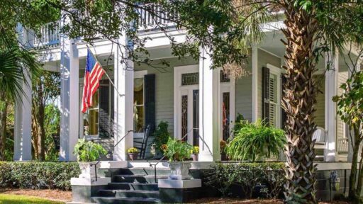 11 Timeless Porch Column Ideas