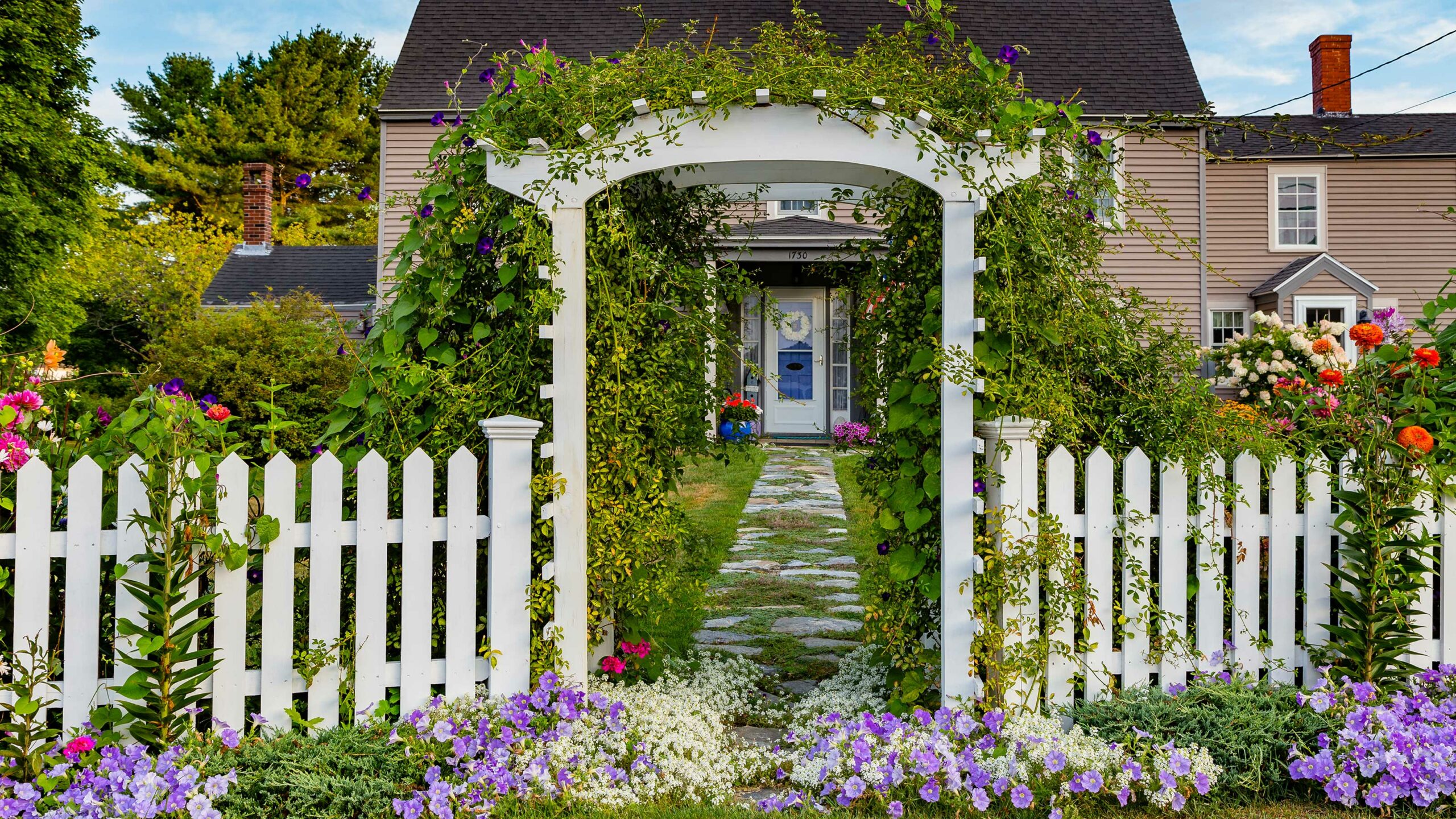 Attractive-Garden-Fences