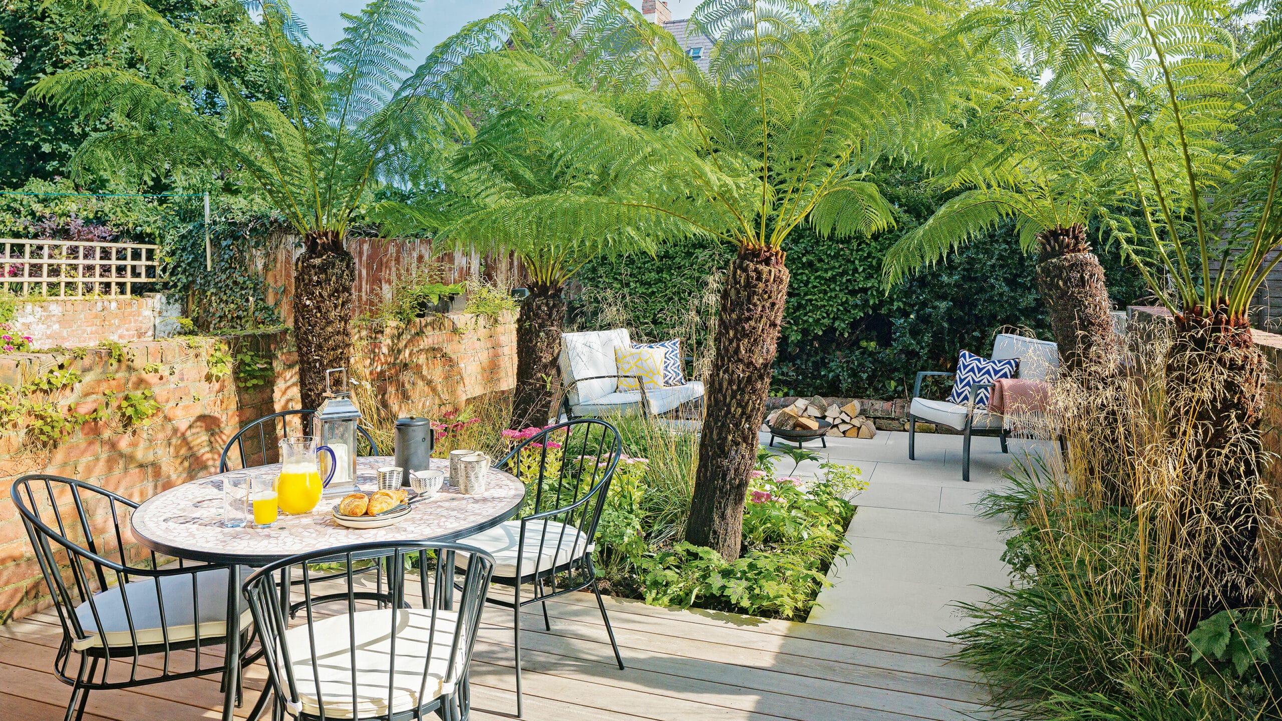 Hang a Cheerful Tiny Garden