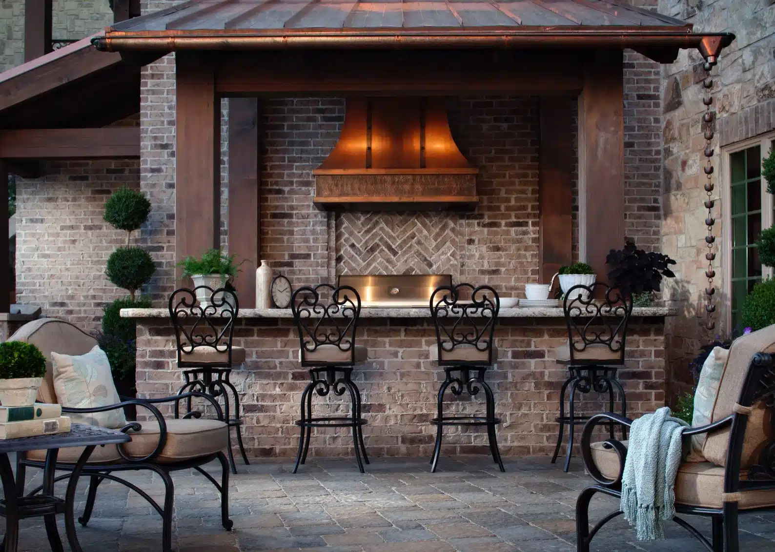 Outdoor Comfortable Living Room