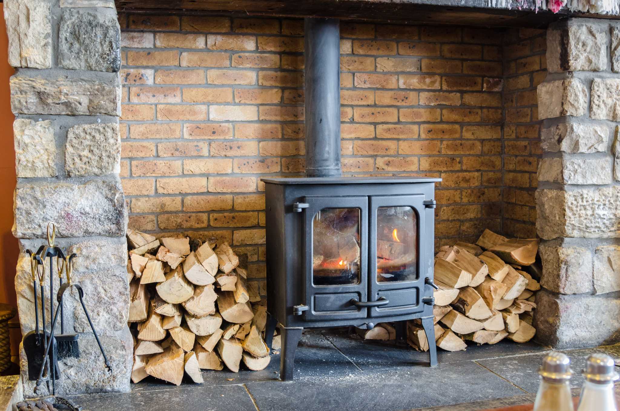 Can You Burn Pine in a Log Burner?