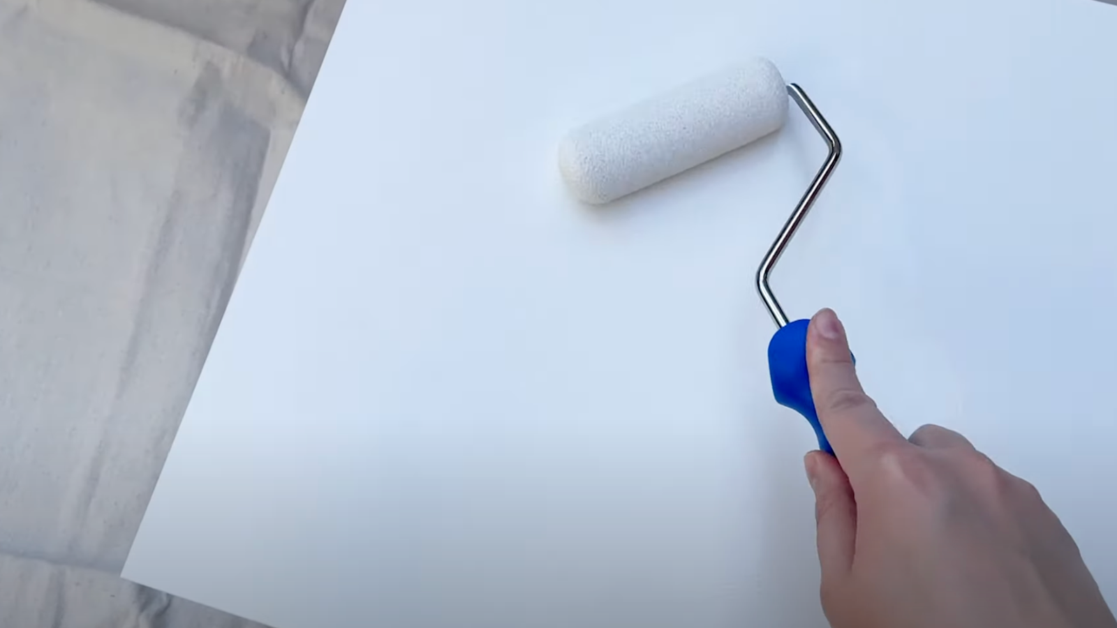 STEP_2_Prime_the_Furniture_with_Shellac-Based_Primer