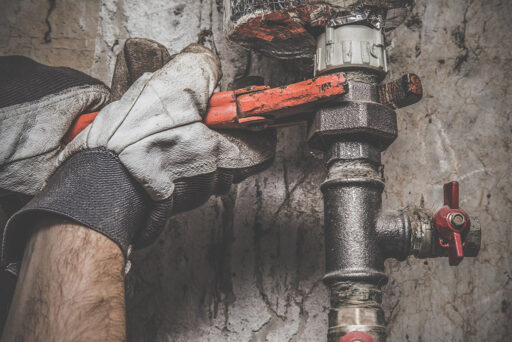 4 Common Plumbing Problems a Plumber in Arlington, TX Can Fix Quickly