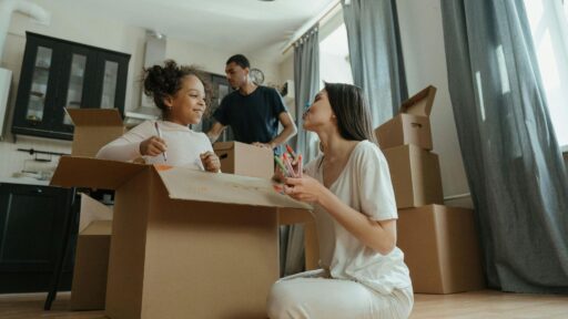 How to Prep Your Kids for a Big Move (Without the Meltdowns)