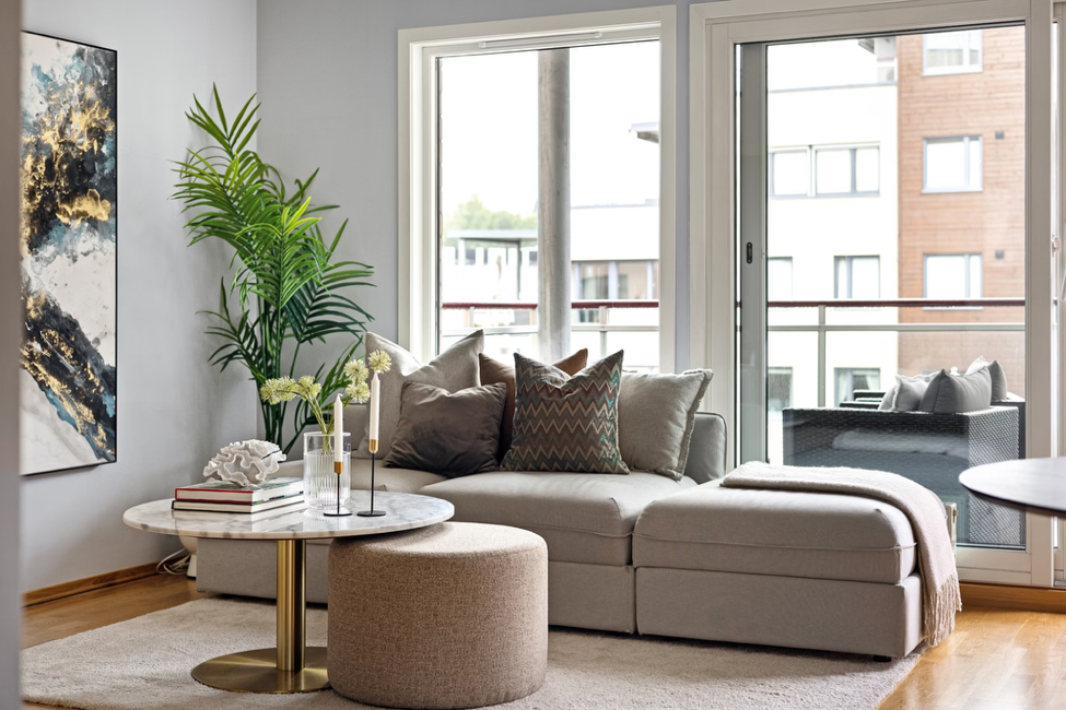 Metal Table Legs Are Trending—Here’s How Designers Are Using Them