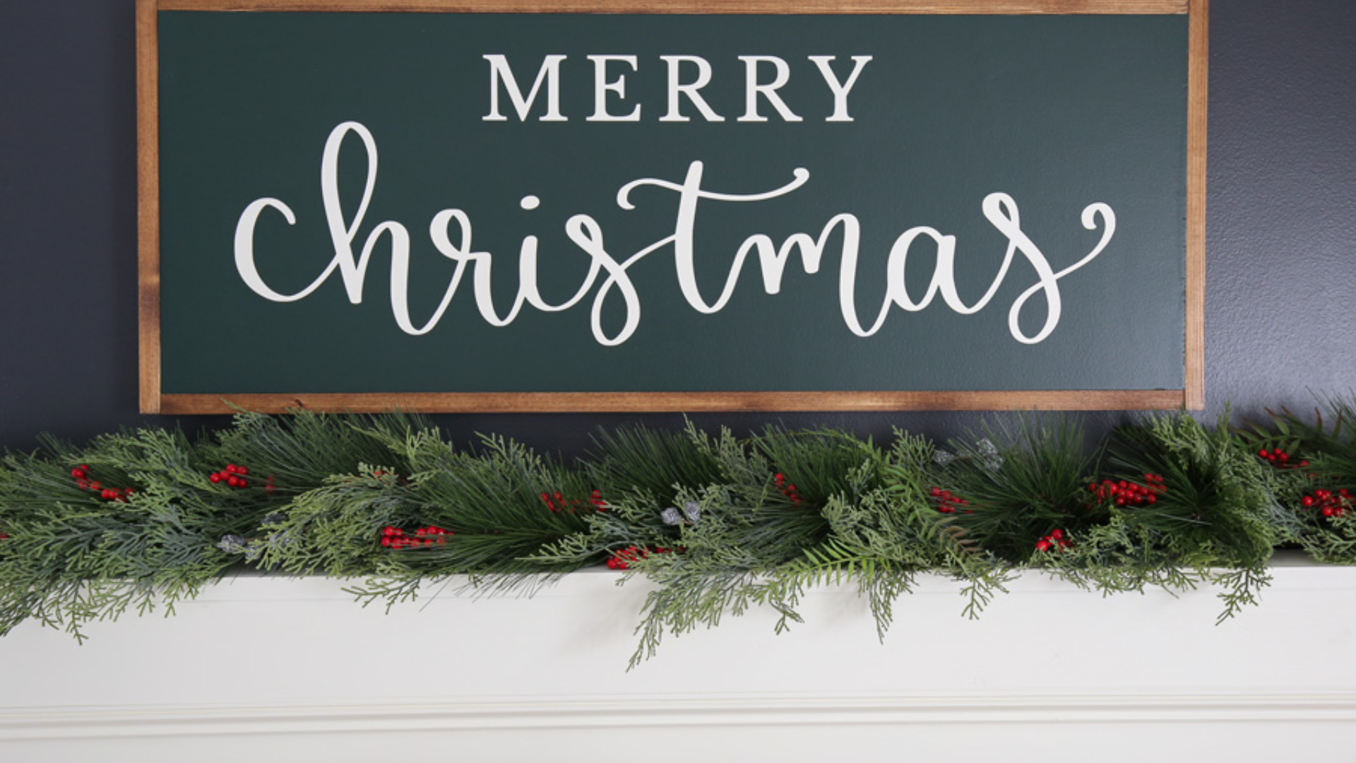 DIY_Wooden_Sign_with_Festive_Quotes