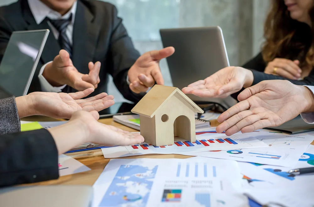 Marketing the Property Effectively