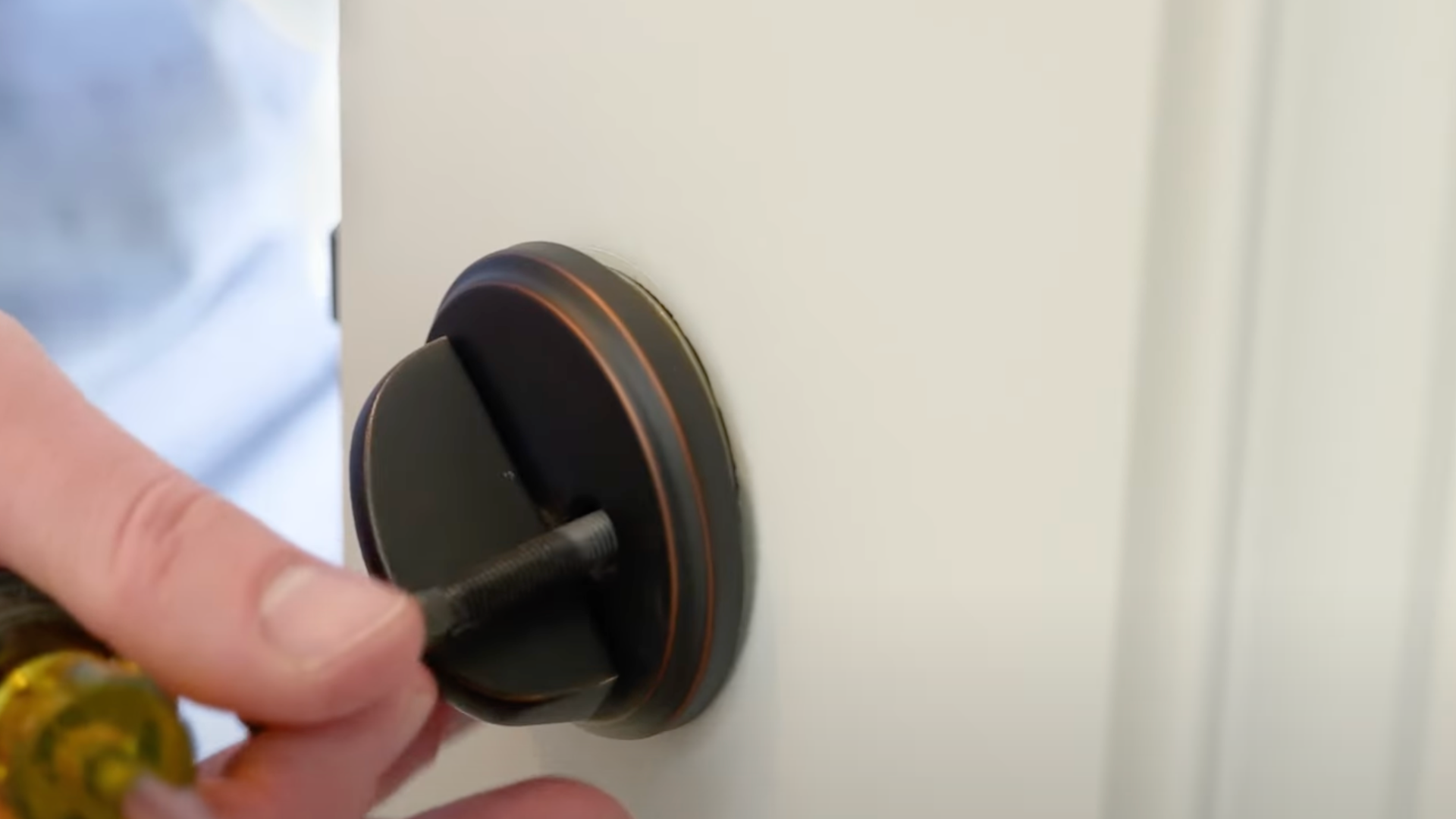 Remove_Door_Handles