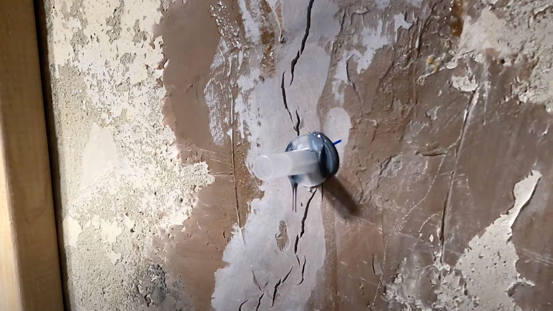 STEP_3_Attach_Injection_Ports_and_Seal_Crack