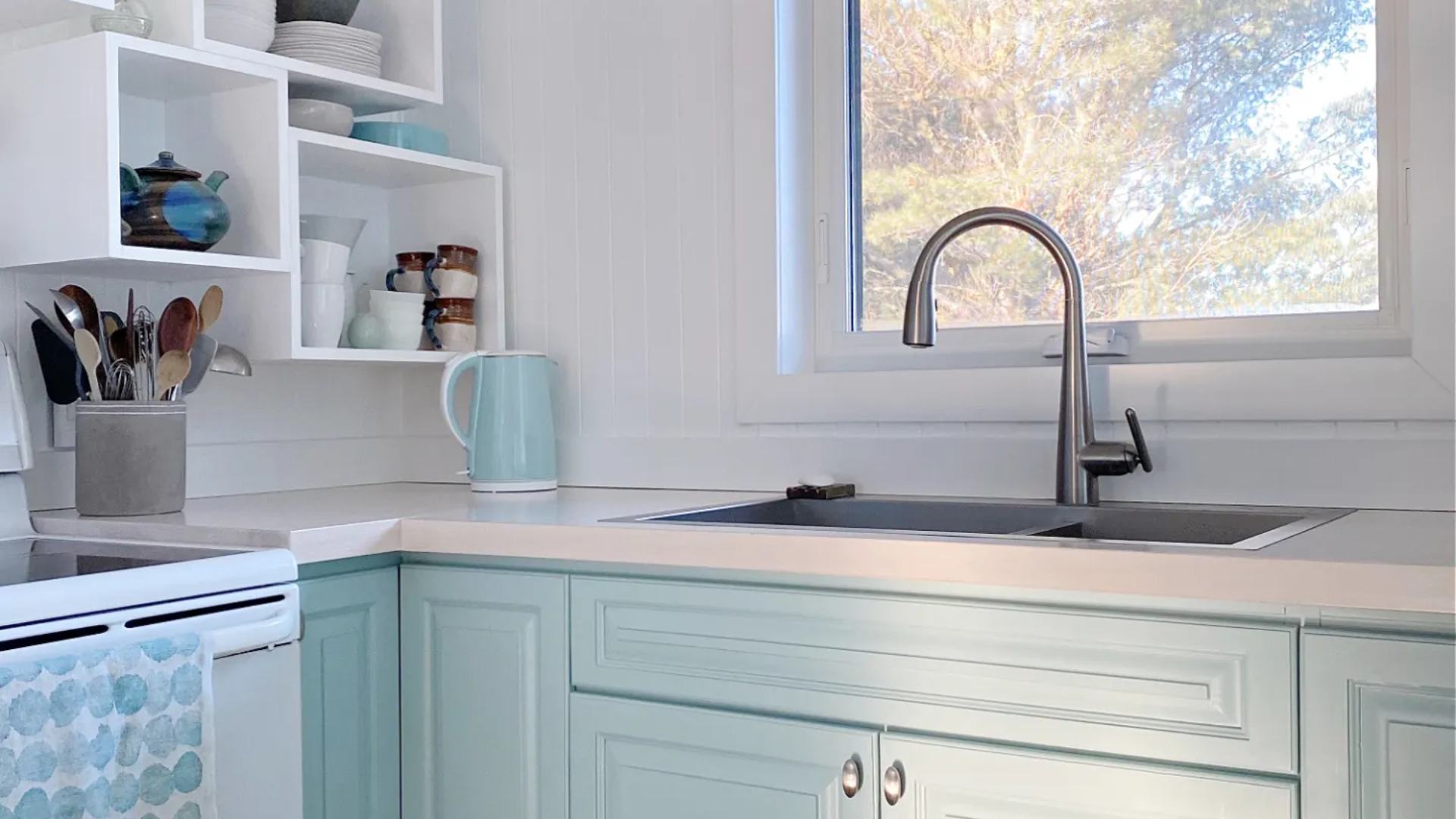 Sherwin-Williams_Emerald_Urethane_Trim_Enamel