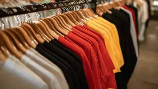 Useful Tips for Growing a Retail Business with Custom Print Clothing