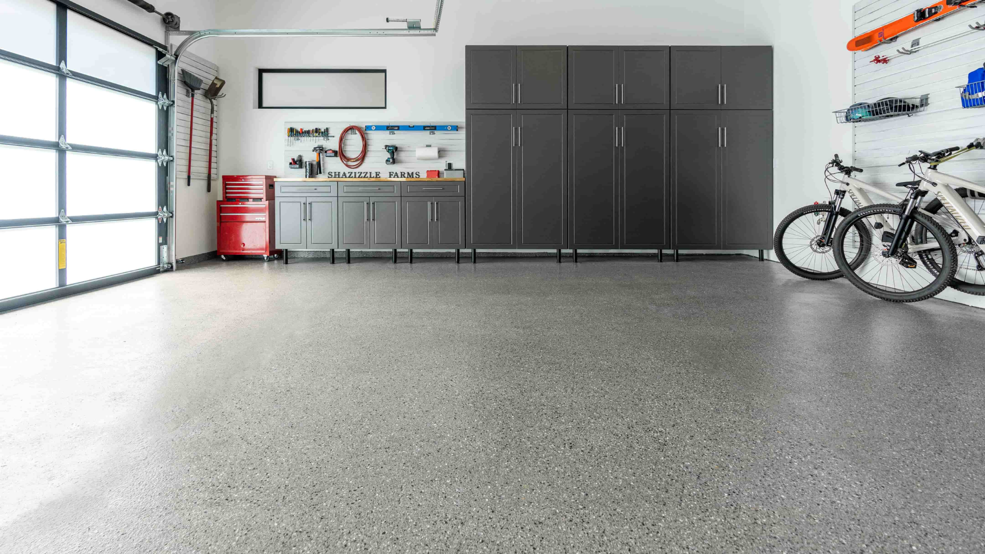 Why Pick Polyurea for Your Garage Floor