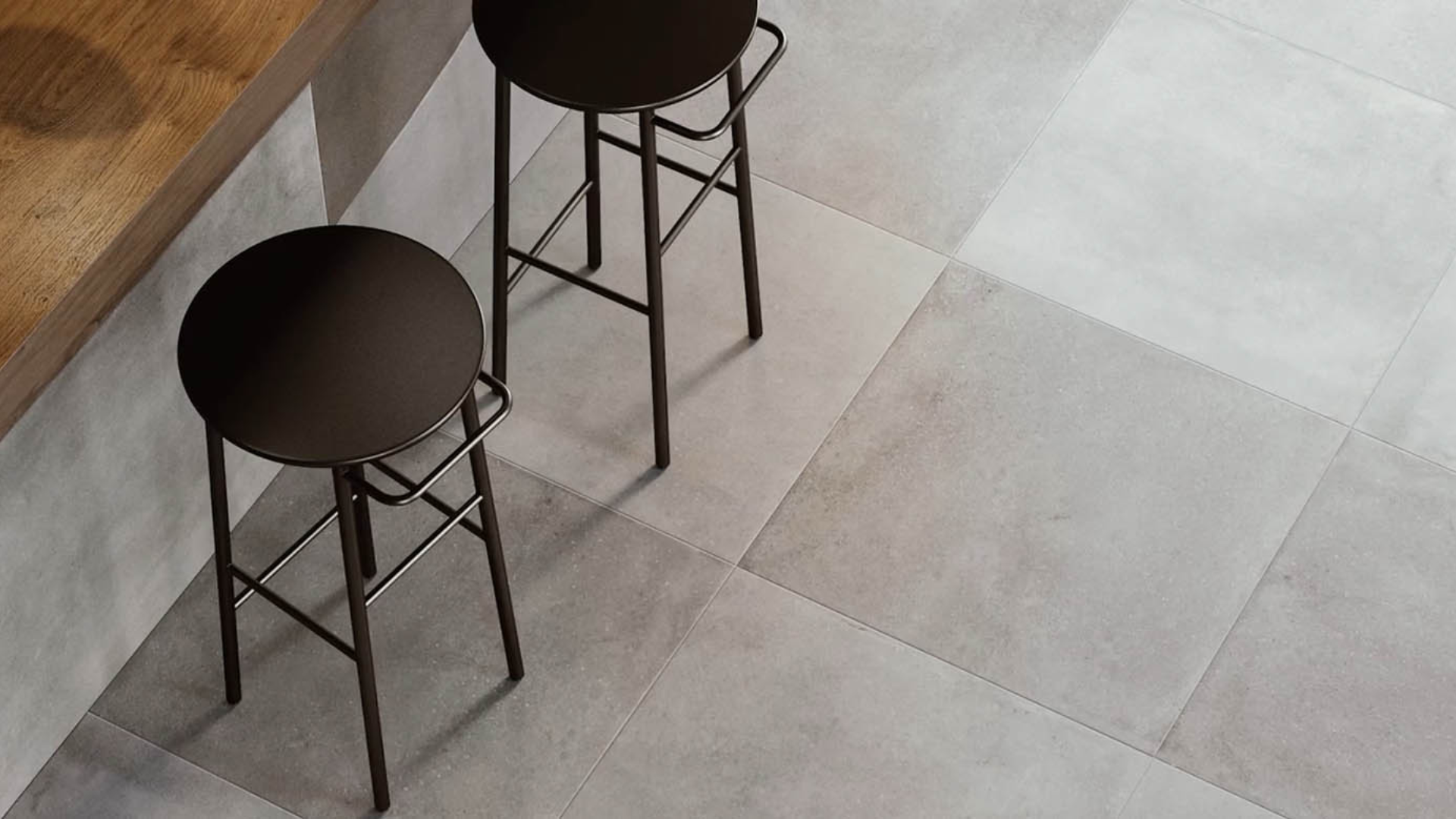 What_Makes_a_Porcelain_Tile_Less_Slippery