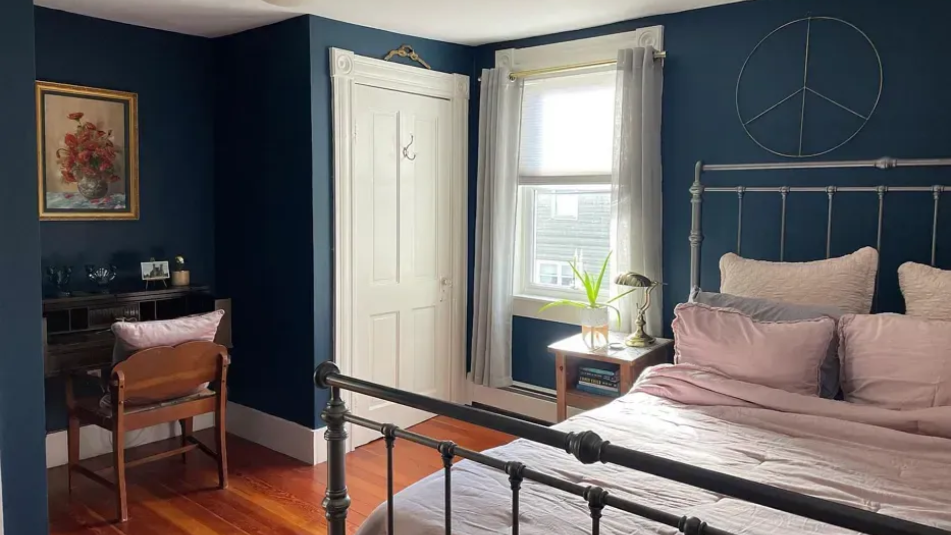 a-What_Color_Is_Gentlemans_Gray_Benjamin_Moore