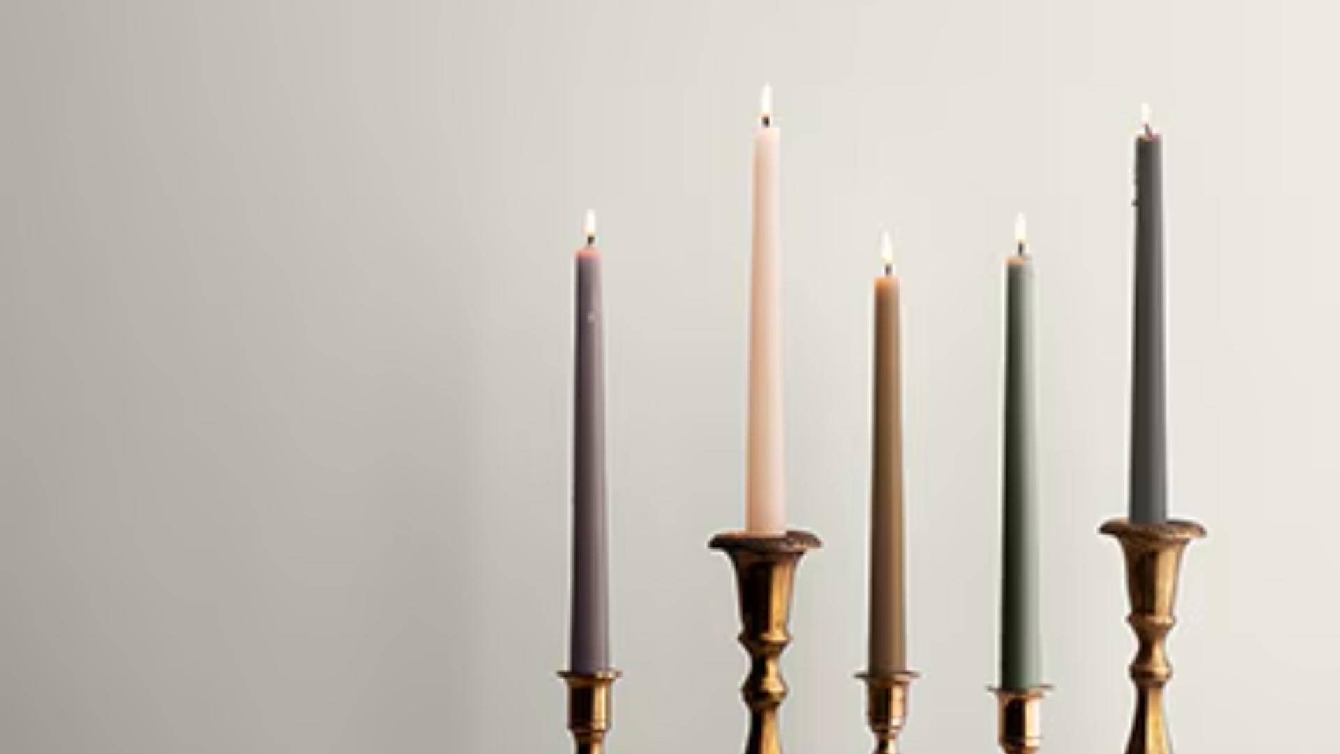 glacier white benjamin moore