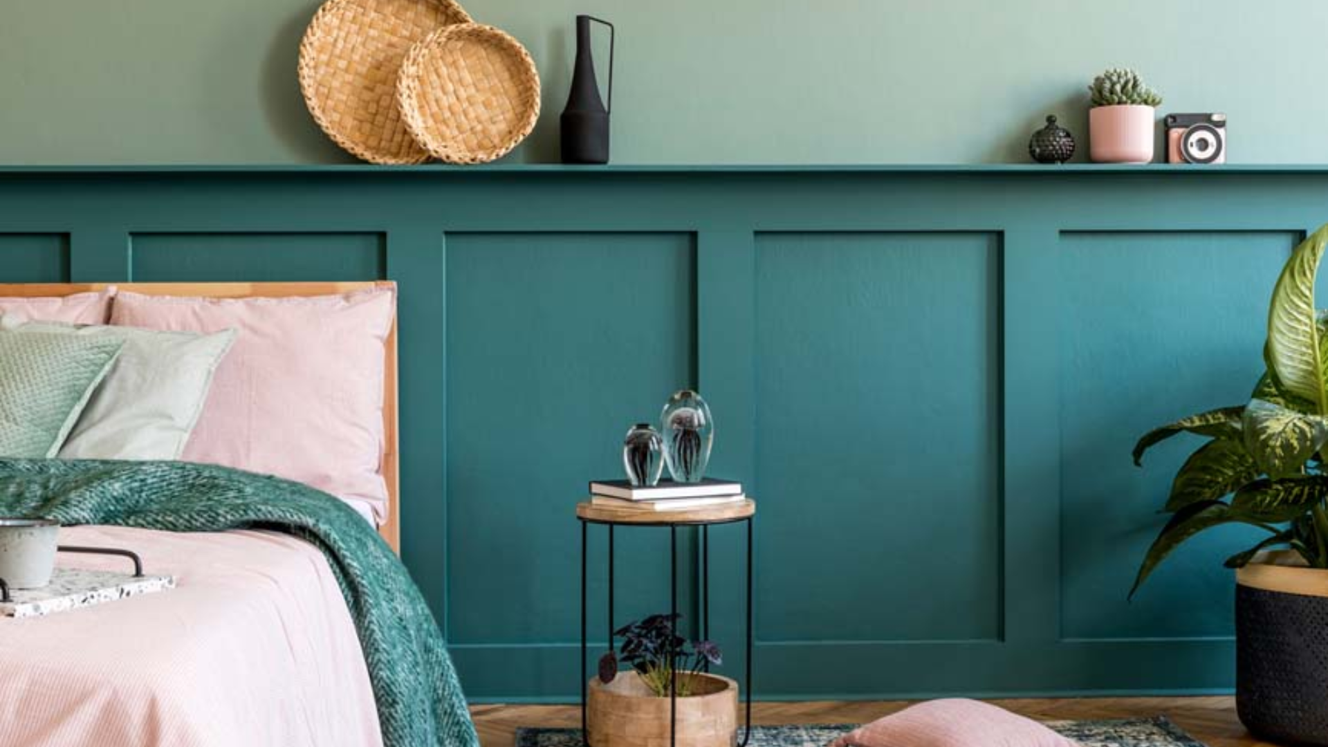 tAegean_Teal_in_Bedrooms