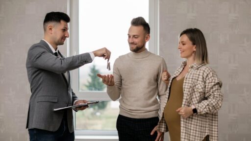 What First-Time Renters Should Know Before Signing a Lease