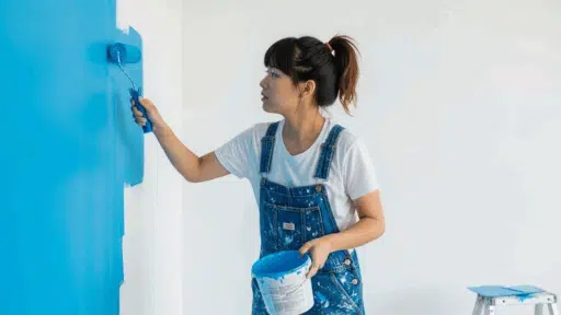 How Long to Wait Between Coats of Paint?