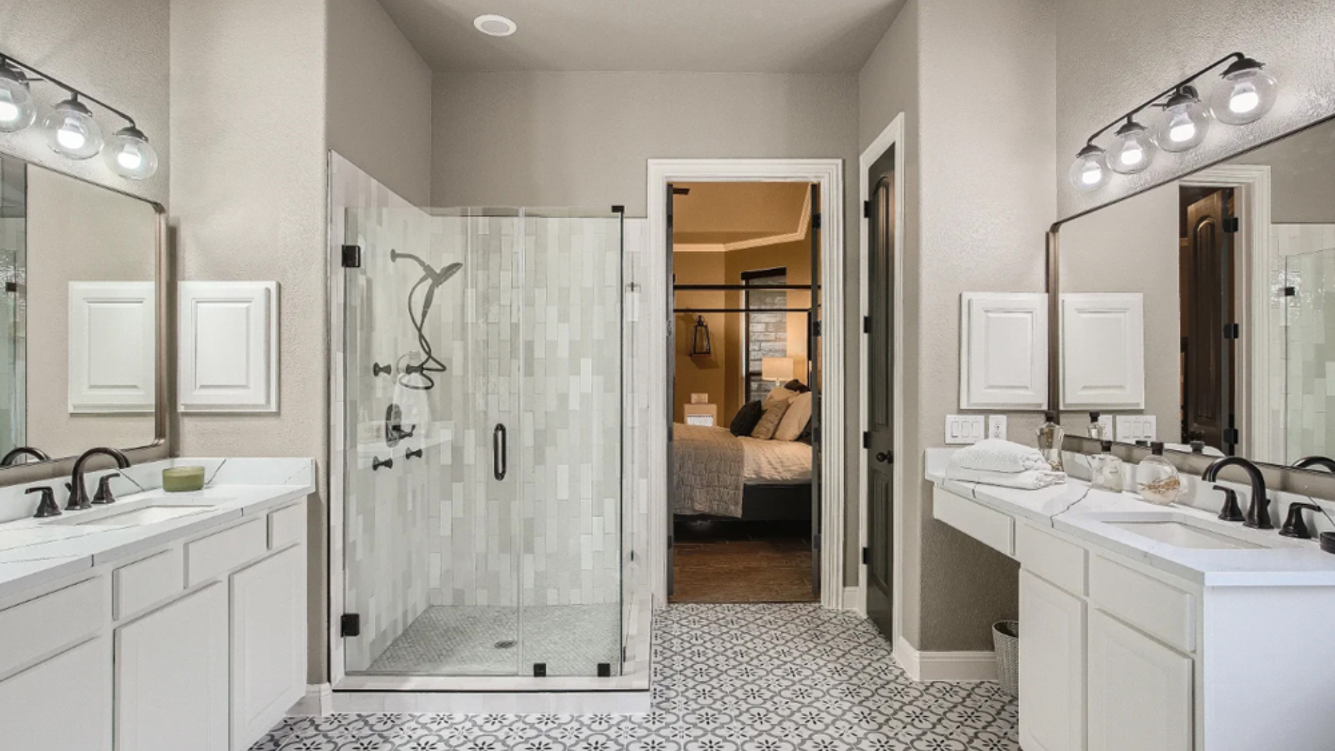 uLarge_Bathrooms