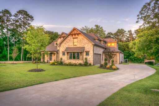 How to Make Your Outdoor Space More Inviting This Summer