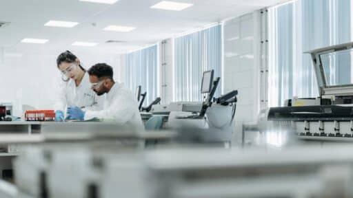 Benefits of Using FTIR Spectroscopy for Accurate Analysis