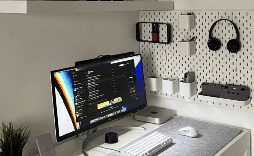 Digital Minimalism for Makers: Essential Tools to Keep and Unnecessary Ones to Cut