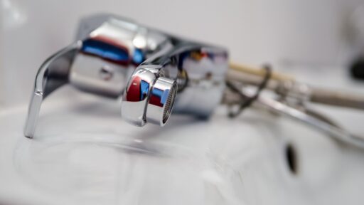 7 Best Places to Find Vetted Plumbing Contractors Near You