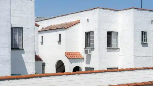 Concrete Log-Look Siding: Advantages and Disadvantages