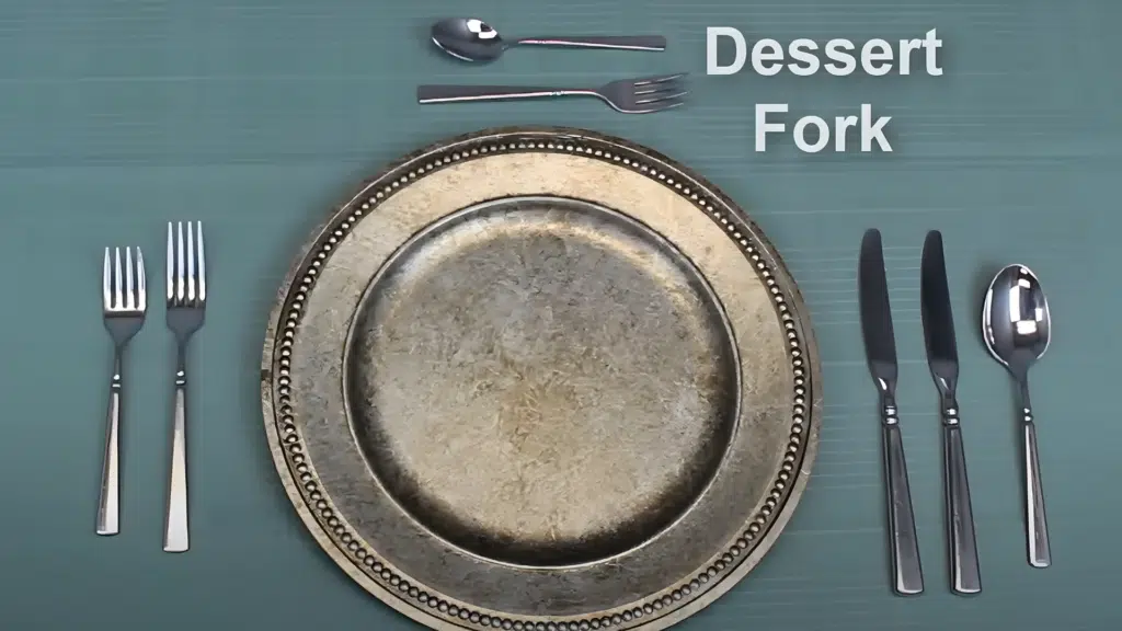 add dessert utensils