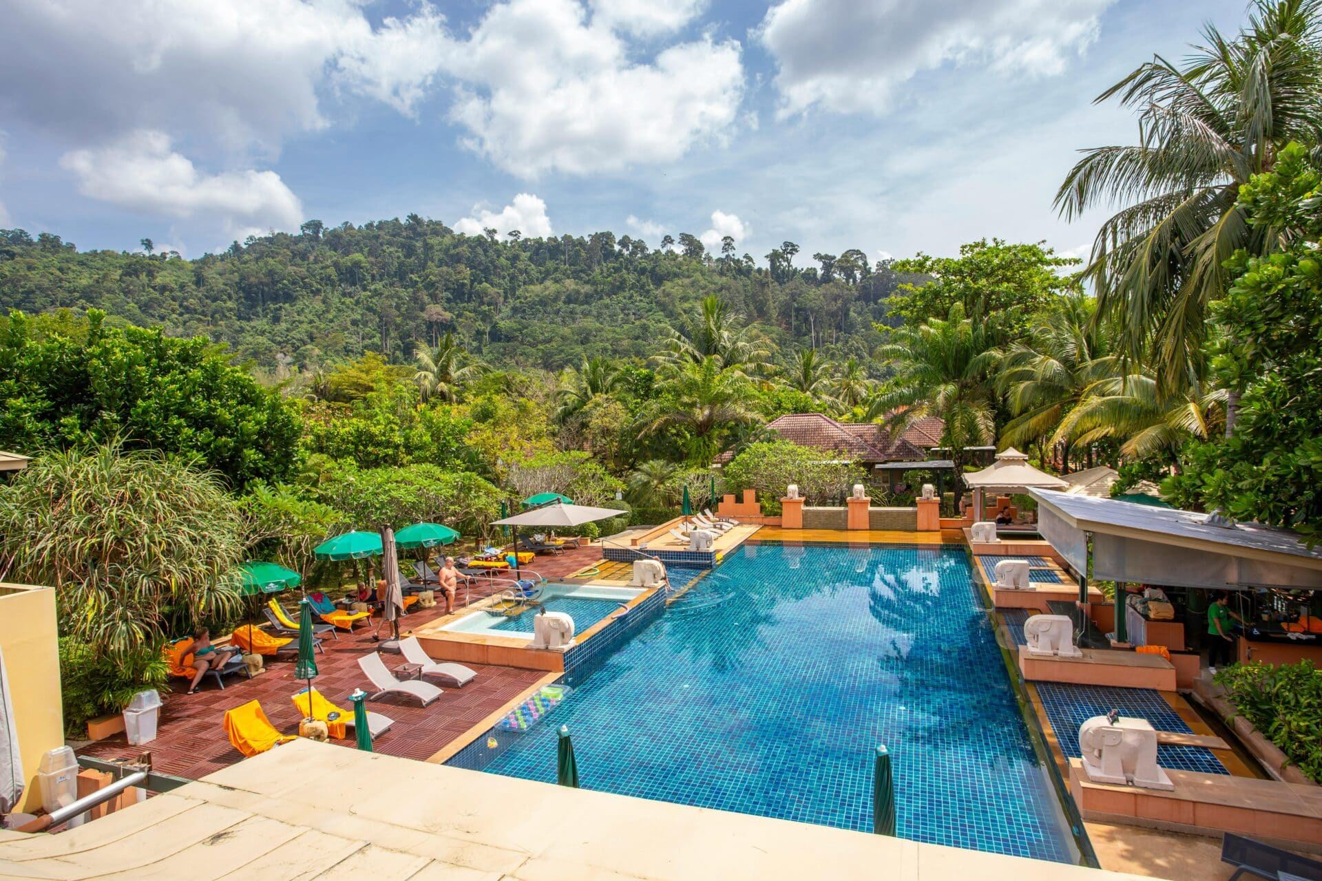 10 Luxury Accommodations in the Blue Mountains for an Unforgettable Escape